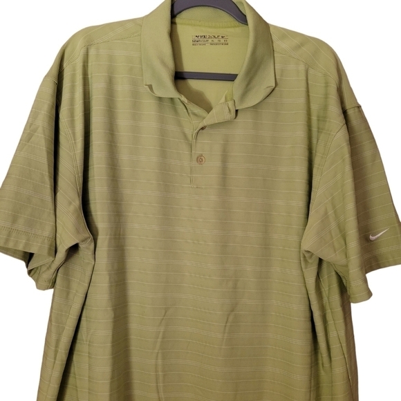 𝅺NIKE Golf Fit Dry Shirt - Picture 3 of 7